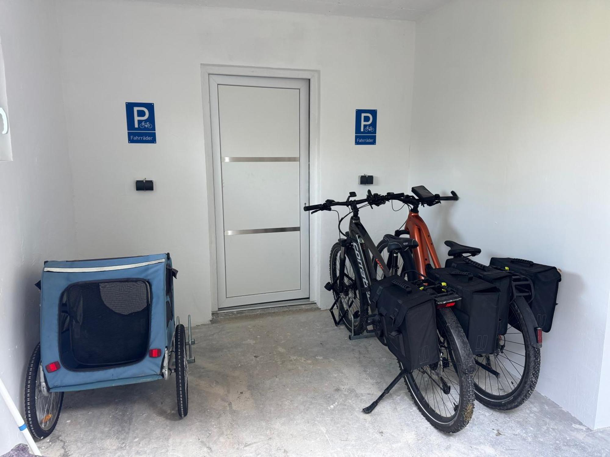 Ferienwohnung Am See Dillich - Eigener Garten - Ruhige Lage - Natur Vor Der Haustuer Borken  外观 照片